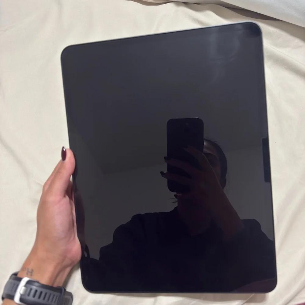 IPAD PRO 13-INCH (M4) 256GB | MAGIC KEYBOARD | APPLE PENCIL